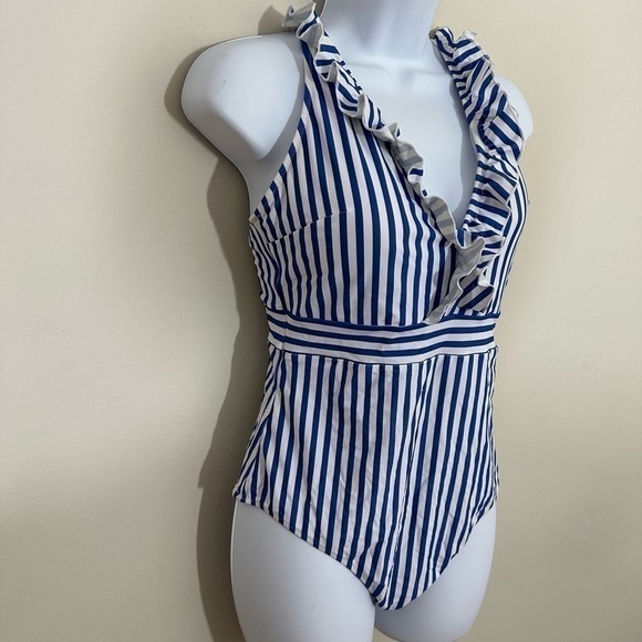 Cupshe sz lg swimsuit One piece. Blue and white stripe. Ruffle accent - Picture 4 of 12